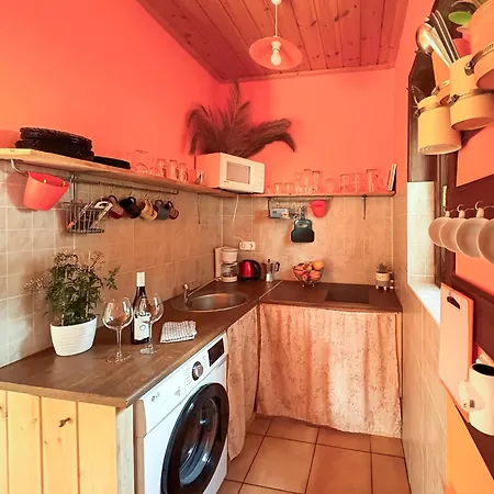 Apartamento Mediterrán Rezidencia Jobb Alsó *
