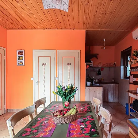 Mediterrán Rezidencia Jobb Alsó Apartamento